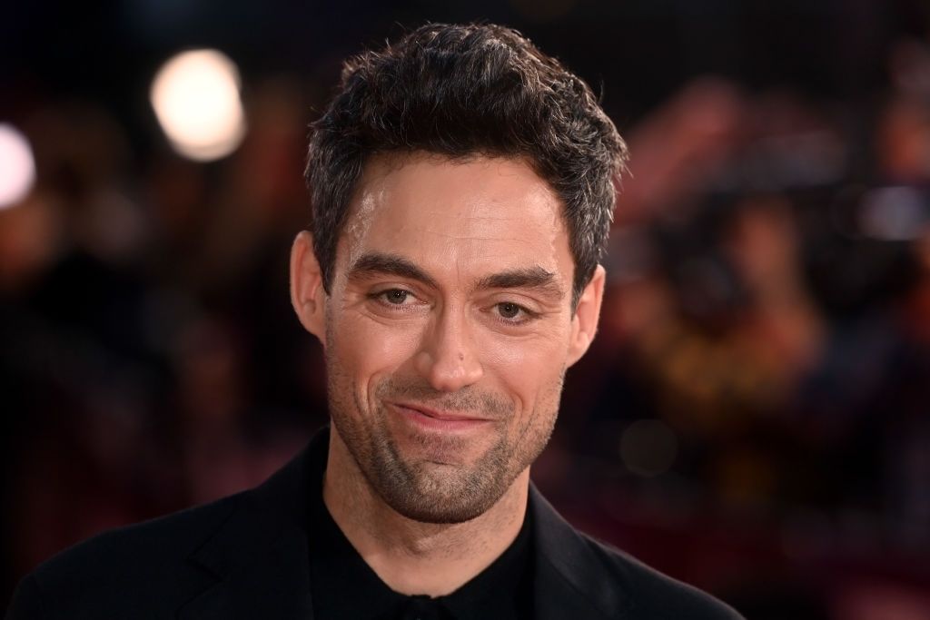 Alex Hassell Net Worth, Age, Height, Weight, Bio, Wife, Family and Career